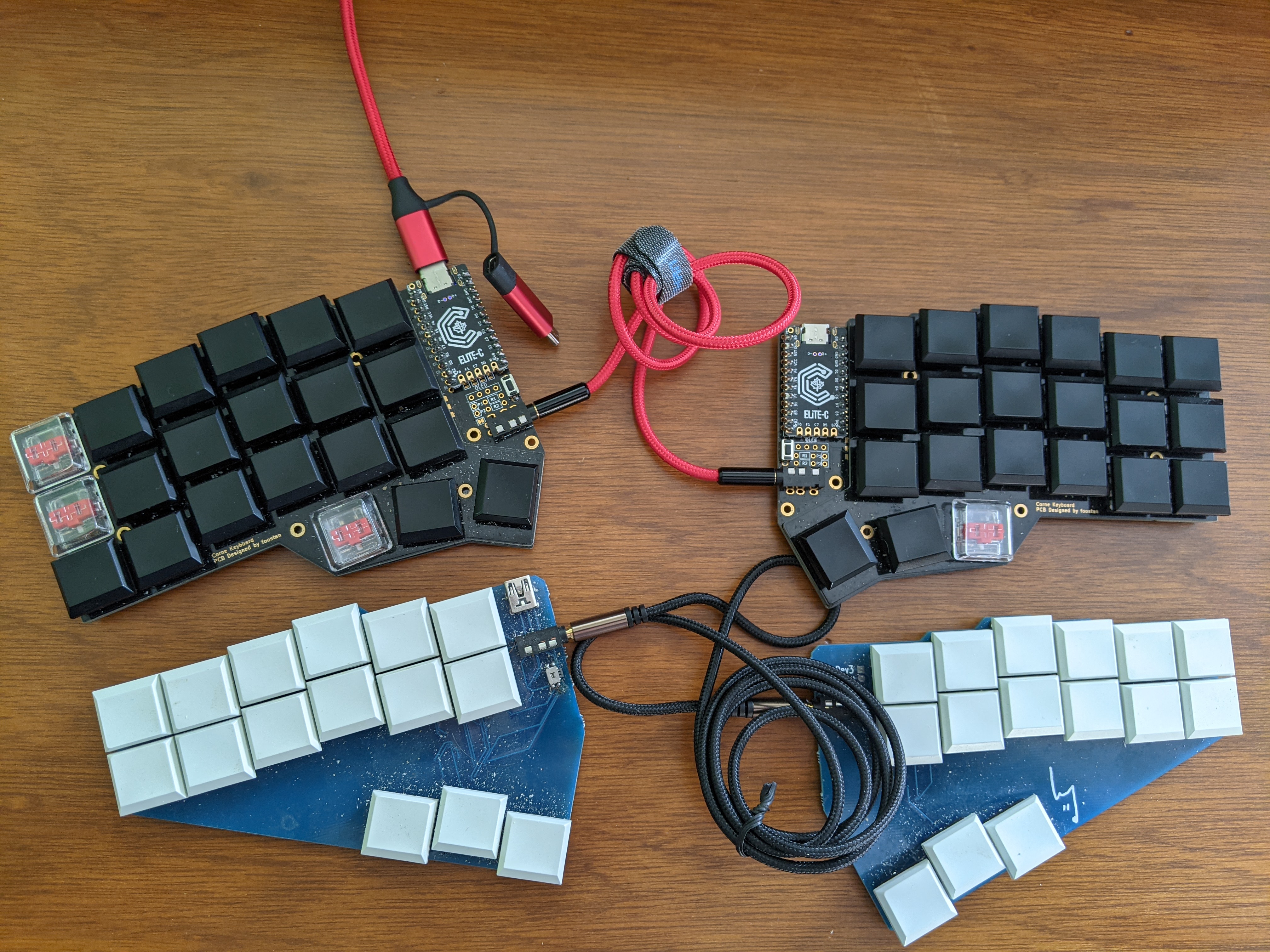 Comparison of Corne and Georgi keyboards