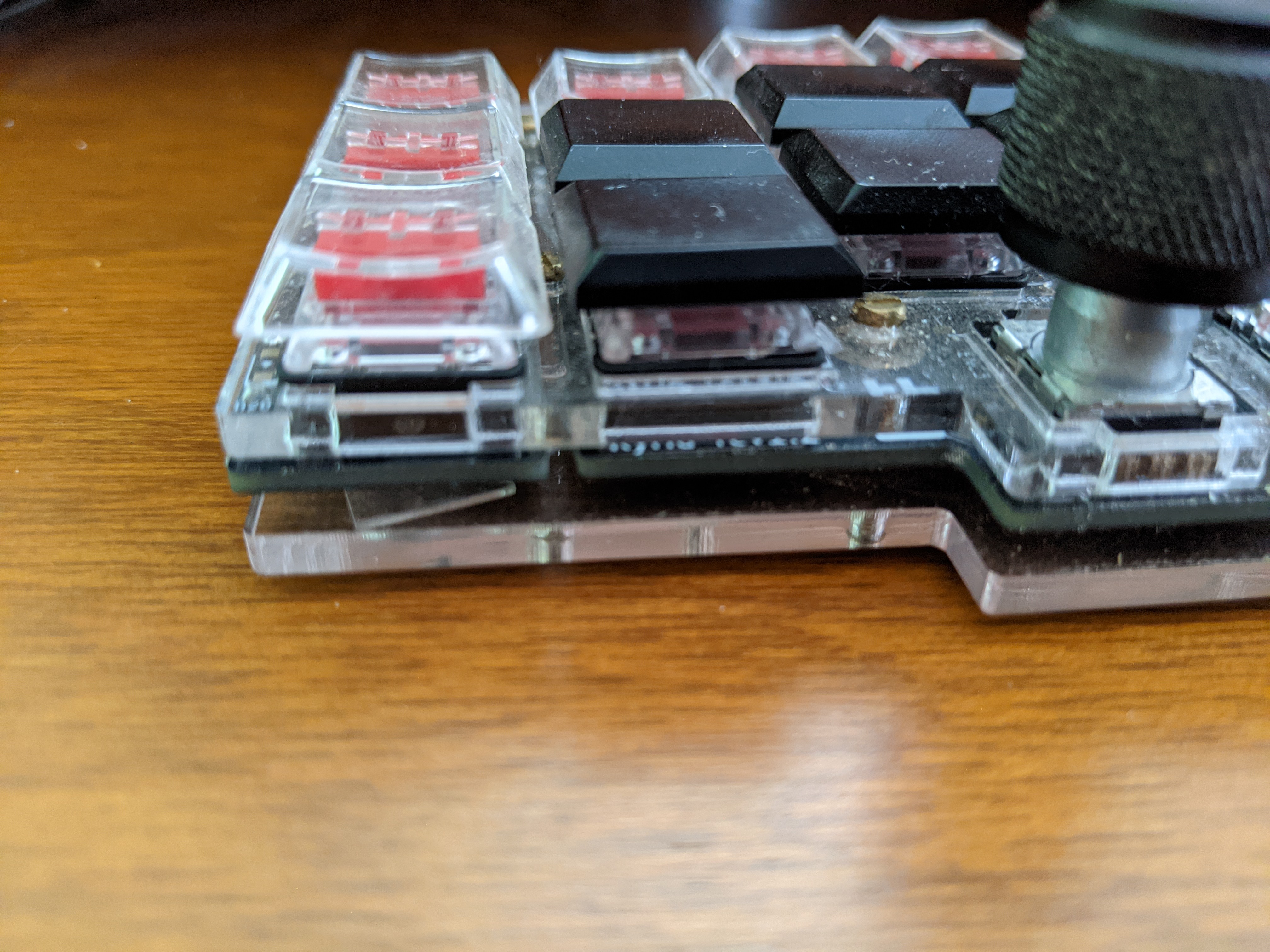 Kyria keyboard side view with rotary encoder